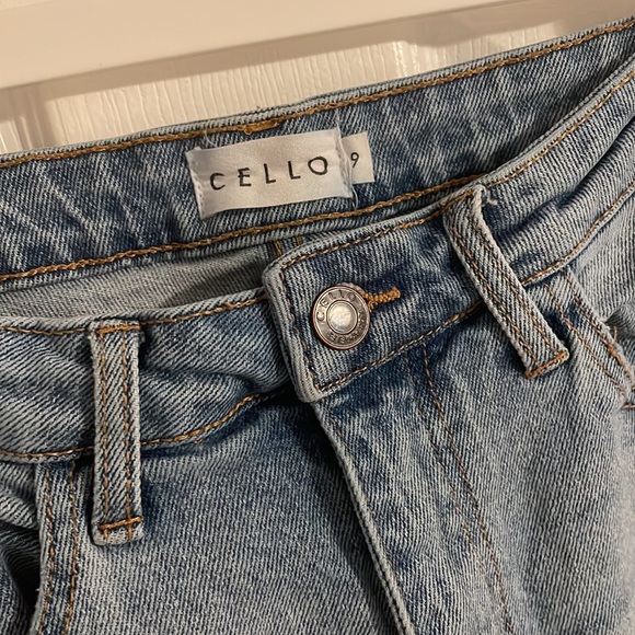 Shop Talulah Straight Leg High Waisted Jeans - Picture 4 of 4